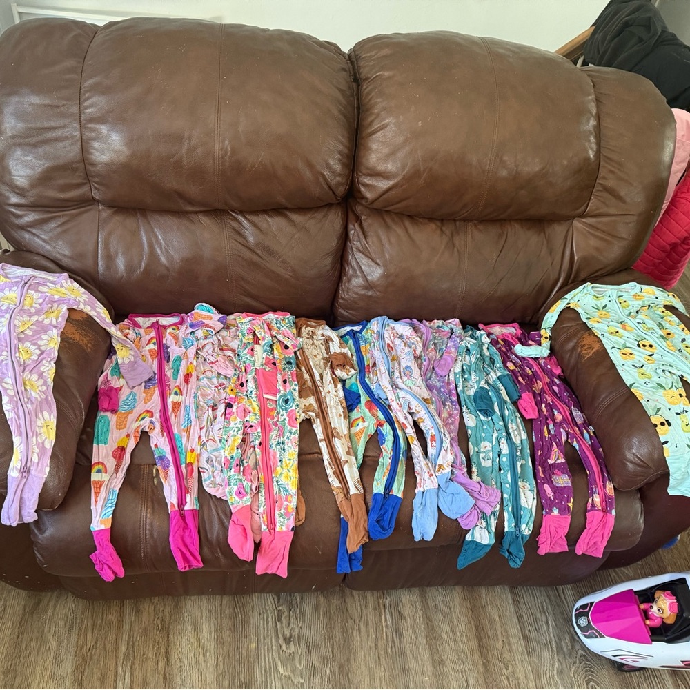 11 pairs of 6-12 month little sleepies pjs
